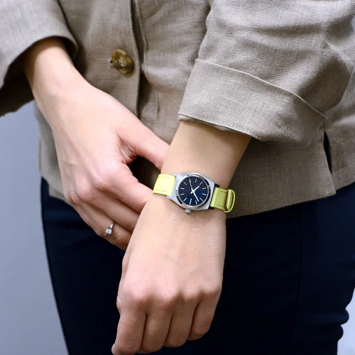 Жіночий годинник NIXON SMALL TIME TELLER A509-2080-00 купити за ціною 0 грн на сайті - THEWATCH