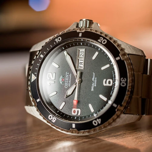 Чоловічий годинник ORIENT MAKO FAA02001B9 купити за ціною 13660 грн на сайті - THEWATCH