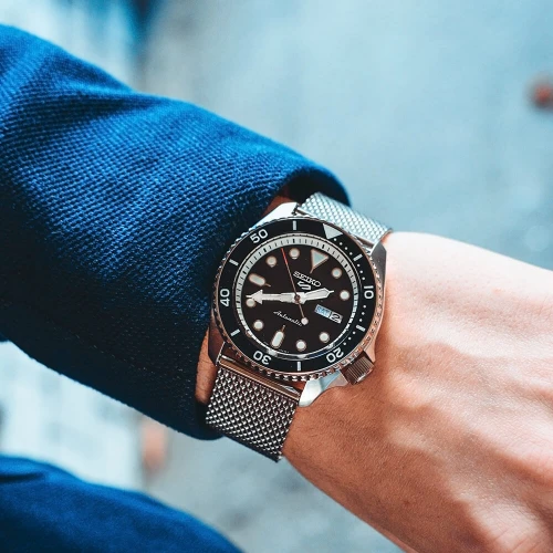 Чоловічий годинник SEIKO SEIKO 5 SUITS SRPD73K1 купити за ціною 16300 грн на сайті - THEWATCH