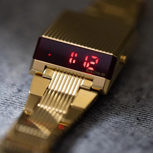 Чоловічий годинник BULOVA COMPUTRON 97C110 купити за ціною 0 грн на сайті - THEWATCH
