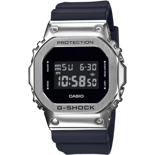 Чоловічий годинник CASIO G-SHOCK GM-5600-1ER купити за ціною 14350 грн на сайті - THEWATCH