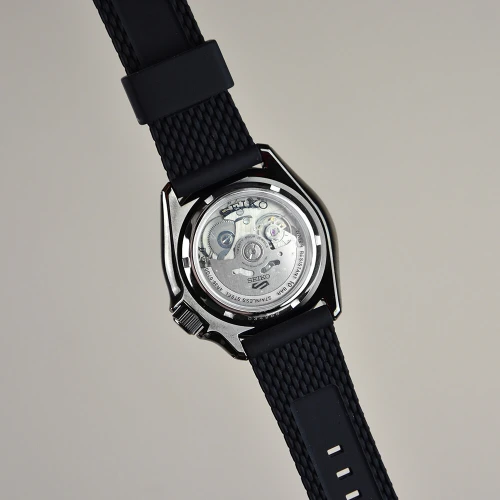 Чоловічий годинник SEIKO SEIKO 5 SUITS SRPD65K2 купити за ціною 0 грн на сайті - THEWATCH