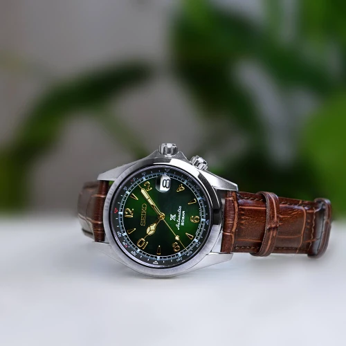 Чоловічий годинник SEIKO PROSPEX ALPINIST SPB121J1 купити за ціною 0 грн на сайті - THEWATCH