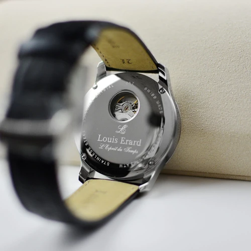 Чоловічий годинник LOUIS ERARD HERITAGE 69257AA22 купити за ціною 0 грн на сайті - THEWATCH
