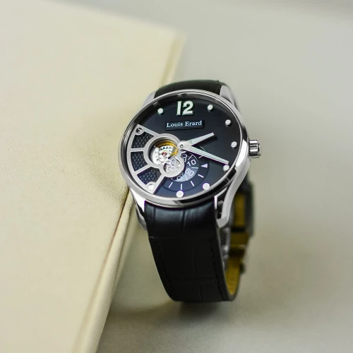 Чоловічий годинник LOUIS ERARD 1931 30208AS12 купити за ціною 0 грн на сайті - THEWATCH