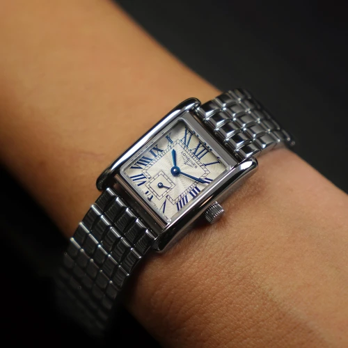 Жіночий годинник LONGINES MINI DOLCEVITA L5.200.4.71.6 купити за ціною 91080 грн на сайті - THEWATCH