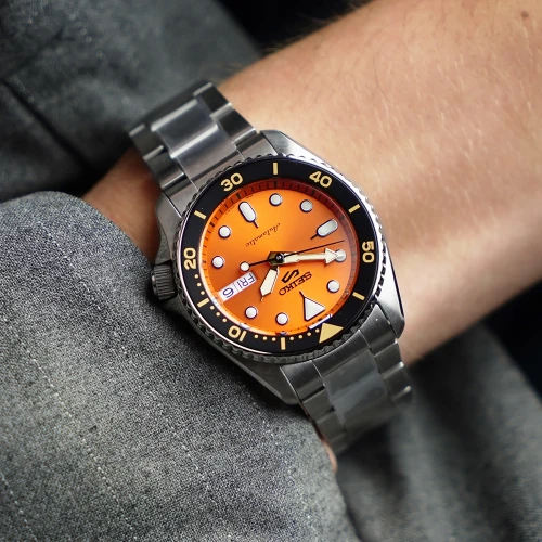 Чоловічий годинник SEIKO 5 SPORTS SRPK35K1 купити за ціною 15100 грн на сайті - THEWATCH