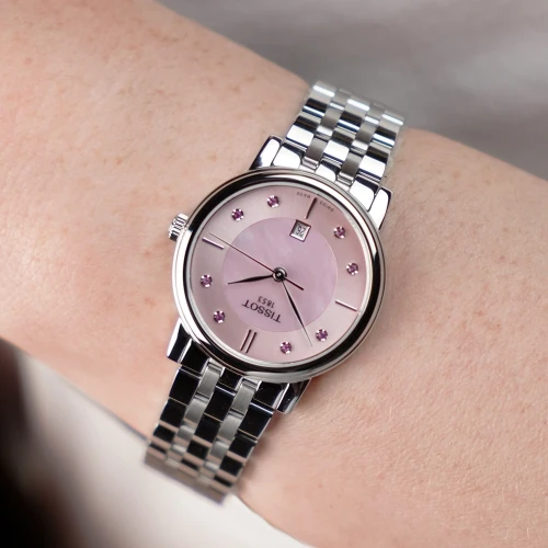 Жіночий годинник TISSOT CARSON LADY T122.210.11.159.00 купити за ціною 18150 грн на сайті - THEWATCH