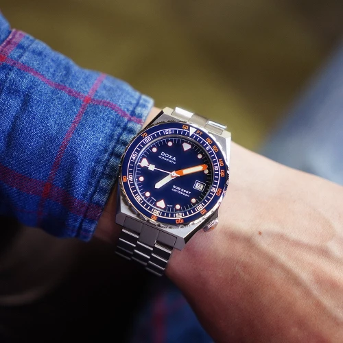 Чоловічий годинник DOXA SUB 600T CARIBBEAN 861.10.201.10 купити за ціною 82000 грн на сайті - THEWATCH