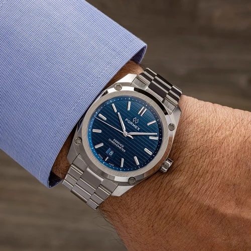 Чоловічий годинник FORMEX ESSENCE AUTOMATIC COSC "BLUE" 43MM 0330.1.6331.100 купити за ціною 92600 грн на сайті - THEWATCH