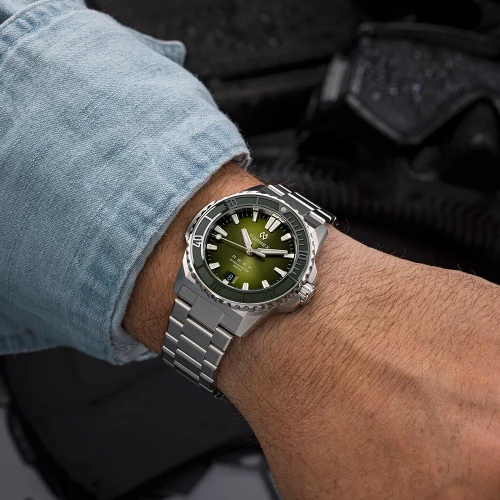 Чоловічий годинник FORMEX REEF AUTOMATIC COSC 39,5MM 2201.1.6300.100 купити за ціною 118500 грн на сайті - THEWATCH