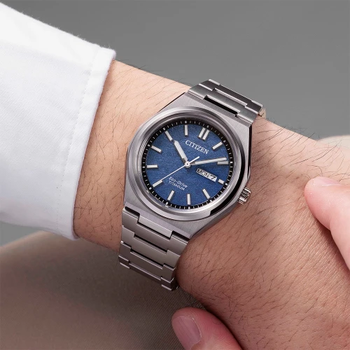 Чоловічий годинник CITIZEN ZENSHIN SUPER TITANIUM ECO-DRIVE AW0130-85LE купити за ціною 19000 грн на сайті - THEWATCH