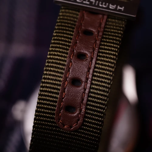 Чоловічий годинник HAMILTON KHAKI FIELD QUARTZ 38MM H69401910 купити за ціною 23390 грн на сайті - THEWATCH