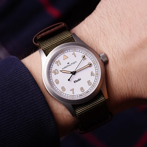 Чоловічий годинник HAMILTON KHAKI FIELD QUARTZ 38MM H69401910 купити за ціною 23390 грн на сайті - THEWATCH