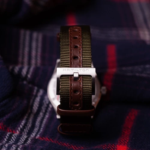 Чоловічий годинник HAMILTON KHAKI FIELD QUARTZ 38MM H69401930 купити за ціною 23390 грн на сайті - THEWATCH