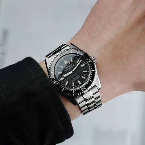 Чоловічий годинник SEIKO PROSPEX MARINEMASTER 1965 DIVER'S MODERN RE-INTERPRETATION SJE101J1 купити за ціною 176800 грн на сайті - THEWATCH