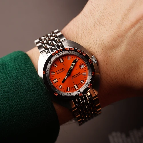 Чоловічий годинник DOXA SUB 200T PROFESSIONAL 804.10.351S.10 купити за ціною 82000 грн на сайті - THEWATCH