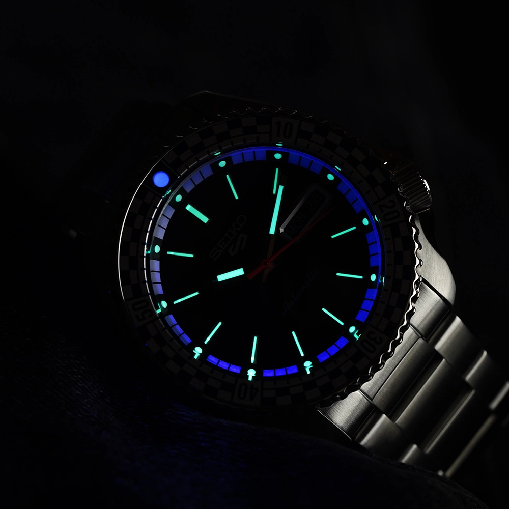 Чоловічий годинник SEIKO 5 SPORTS CHECKER FLAG SPECIAL EDITION