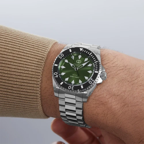 Мужские наручные часы GUCCI DIVE 40 MM YA136363 купить по цене 126770 грн на сайте - THEWATCH