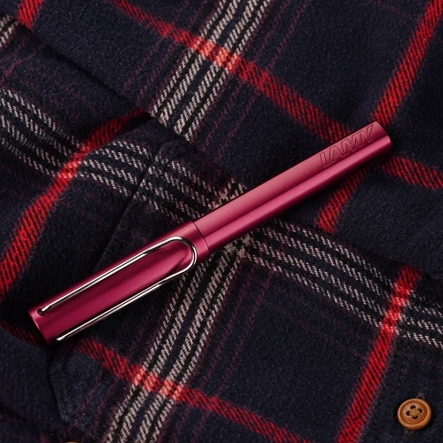 Ручка-ролер LAMY AL-Star Black Purple 4001139 купити за ціною 1445 грн на сайті - THEWATCH