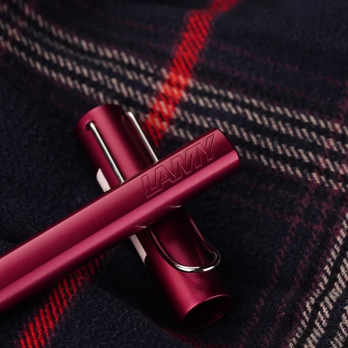 Ручка-ролер LAMY AL-Star Black Purple 4001139 купити за ціною 1445 грн на сайті - THEWATCH