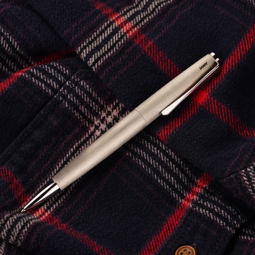 Ручка LAMY Studio Brushed Steel 4026534 купити за ціною 2695 грн на сайті - THEWATCH