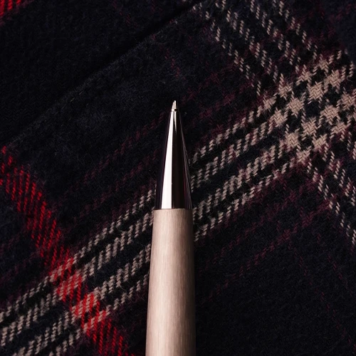 Ручка LAMY Studio Brushed Steel 4026534 купити за ціною 2695 грн на сайті - THEWATCH
