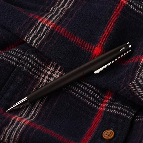Ручка LAMY Studio Black 4026540 купити за ціною 2945 грн на сайті - THEWATCH