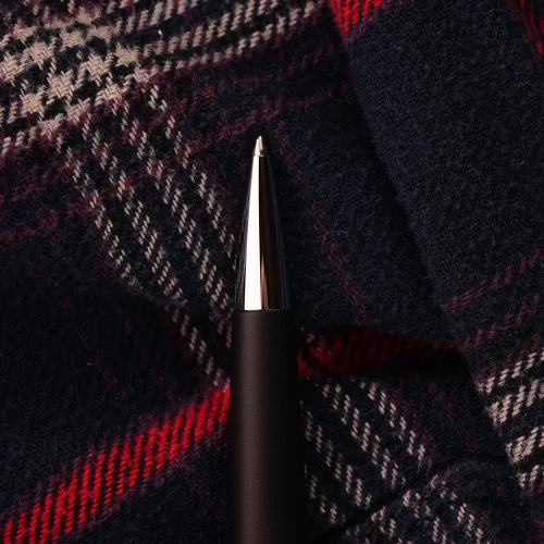 Ручка LAMY Studio Black 4026540 купити за ціною 2945 грн на сайті - THEWATCH