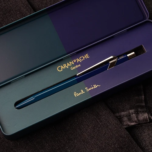 Ручка Caran d'Ache 849 PAUL SMITH Racing Green & Navy Blue Special Edition купити за ціною 3395 грн на сайті - THEWATCH