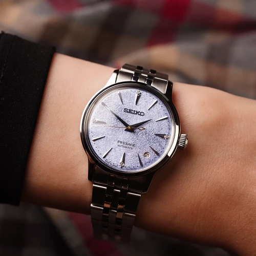 Жіночий годинник SEIKO PRESAGE COCKTAIL TIME FROZEN SKYDIVING SRPL61J1 купити за ціною 30700 грн на сайті - THEWATCH