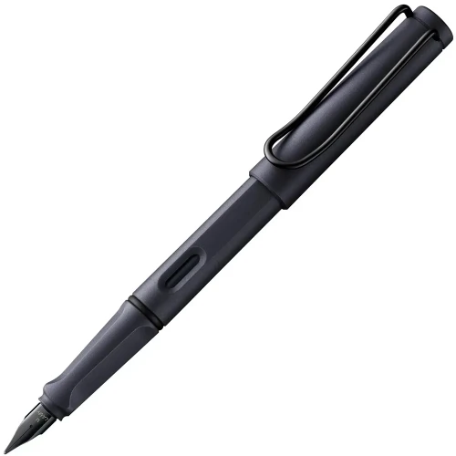 Чернильная ручка LAMY Safari Stell Black 4038793 купить по цене 1445 грн на сайте - THEWATCH