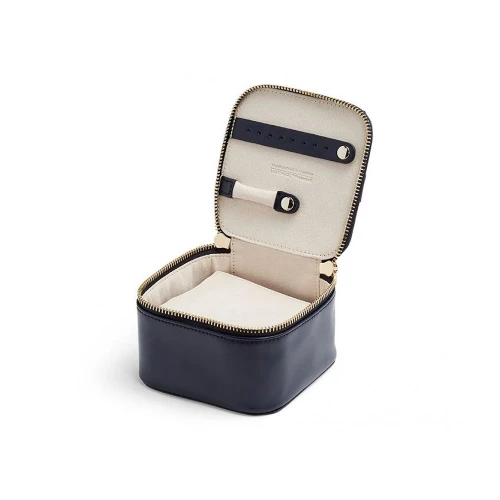 Кейс Wolf Maria Zip Jewelry Cube 766517 купити за ціною 10140 грн на сайті - THEWATCH