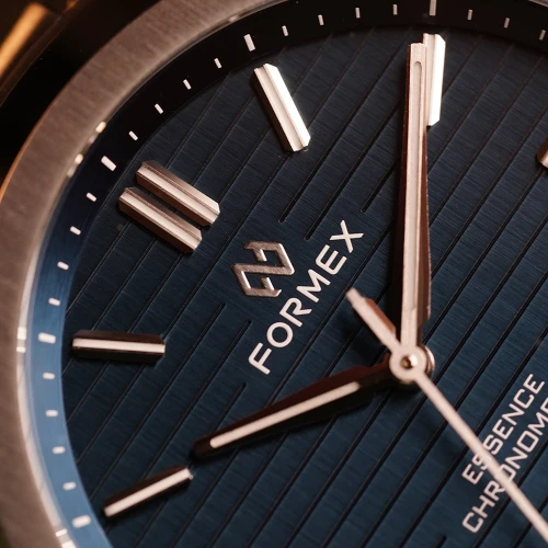 Чоловічий годинник FORMEX ESSENCE AUTOMATIC COSC "BLUE" 43MM 0330.1.6331.100 купити за ціною 92600 грн на сайті - THEWATCH