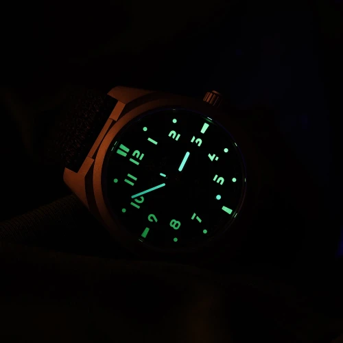 Мужские наручные часы FORMEX FIELD AUTOMATIC "ULTRA VIOLET" 40MM 0660.1.6593.723 купить по цене 55200 грн на сайте - THEWATCH