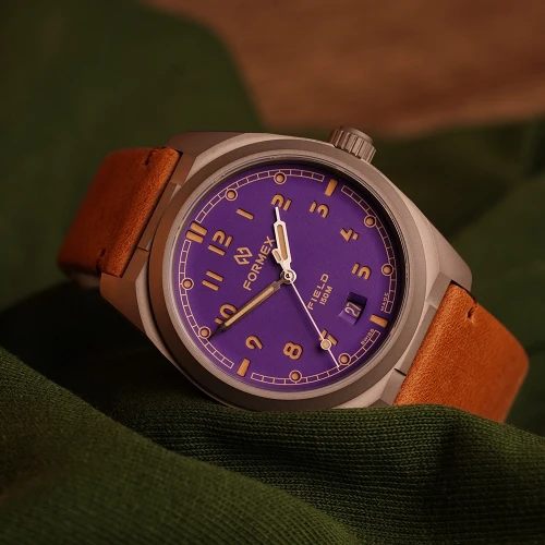 Мужские наручные часы FORMEX FIELD AUTOMATIC "ULTRA VIOLET" 40MM 0660.1.6593.723 купить по цене 55200 грн на сайте - THEWATCH