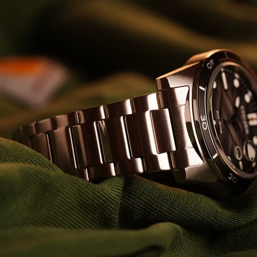 Чоловічий годинник CITIZEN ECO-DRIVE AW1816-89E купити за ціною 9740 грн на сайті - THEWATCH