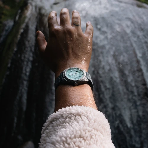 Чоловічий годинник FORMEX FIELD AUTOMATIC "ICE BLUE" 40MM 0660.1.6535.844 купити за ціною 45600 грн на сайті - THEWATCH