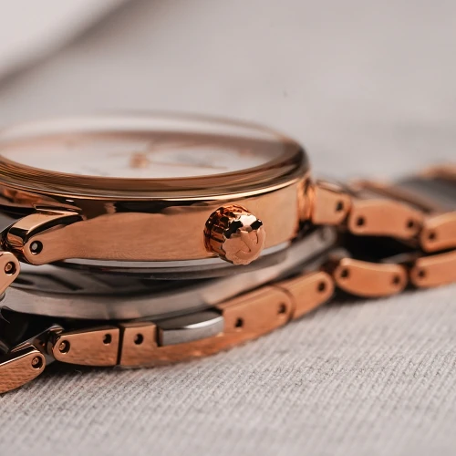 Жіночий годинник RADO CENTRIX AUTOMATIC DIAMONDS R30019722 купити за ціною 137210 грн на сайті - THEWATCH