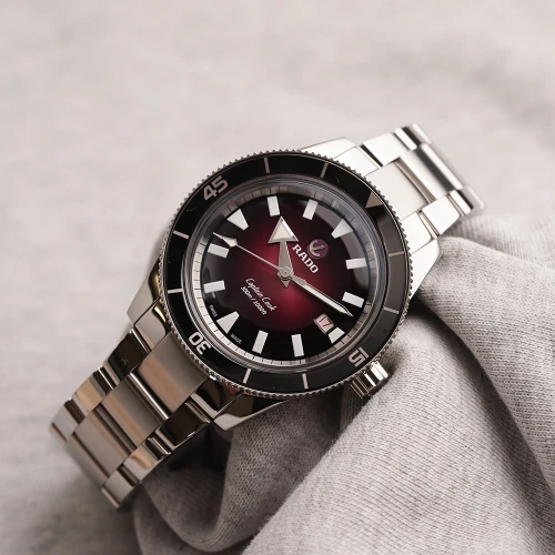 Чоловічий годинник RADO CAPTAIN COOK AUTOMATIC R32105353 купити за ціною 137210 грн на сайті - THEWATCH