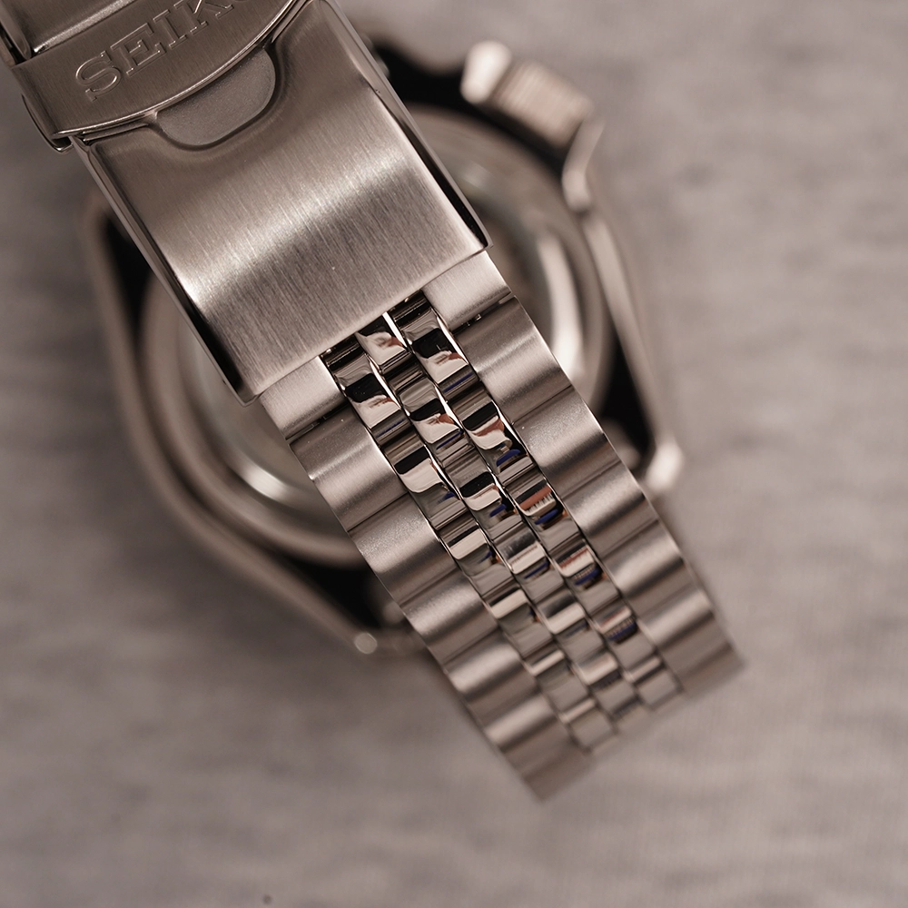 Чоловічий годинник SEIKO 5 SPORTS GMT SSK001K1 купити за ціною