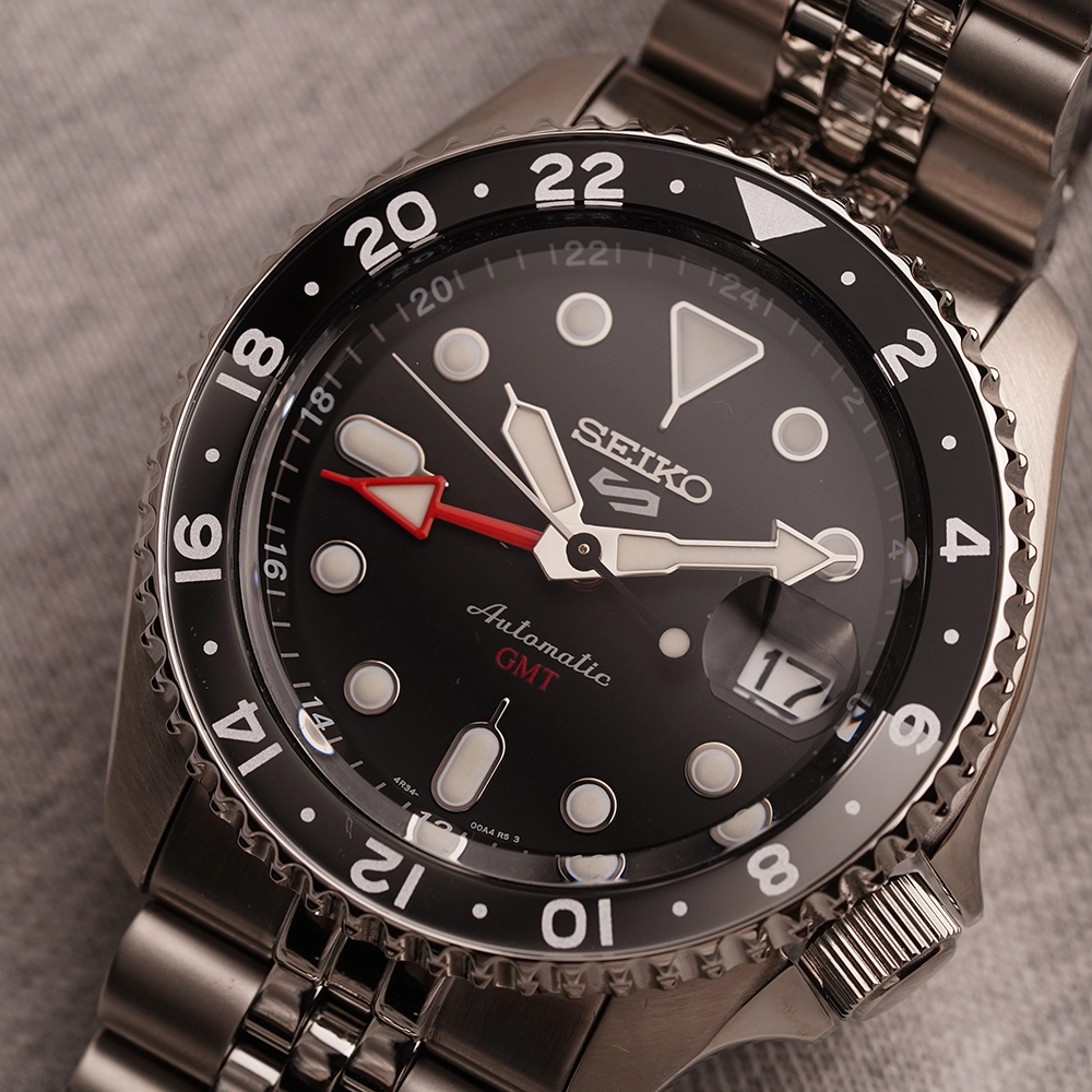 Чоловічий годинник SEIKO 5 SPORTS GMT SSK001K1 купити за ціною