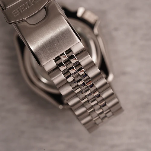 Чоловічий годинник SEIKO 5 SPORTS GMT SSK003K1 купити за ціною 25500 грн на сайті - THEWATCH
