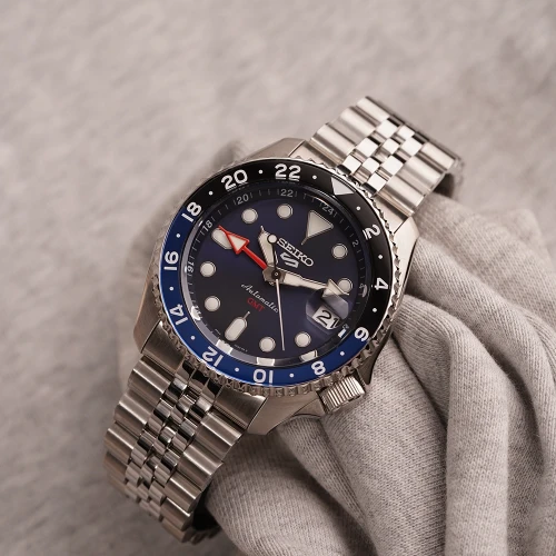 Чоловічий годинник SEIKO 5 SPORTS GMT SSK003K1 купити за ціною 25500 грн на сайті - THEWATCH