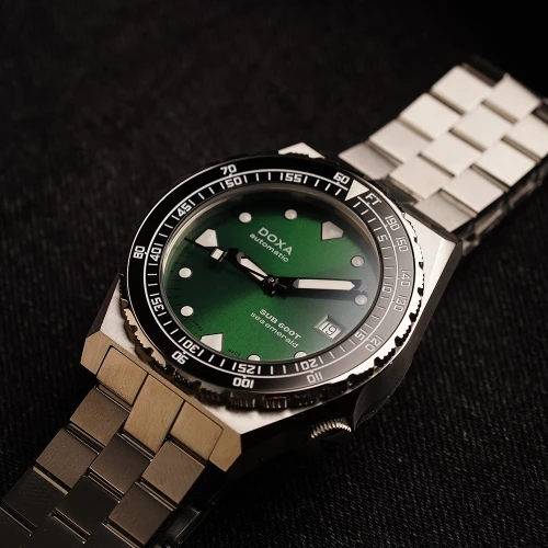 Чоловічий годинник DOXA SUB 600T SEA EMERALD 861.10.131.10 купити за ціною 82000 грн на сайті - THEWATCH