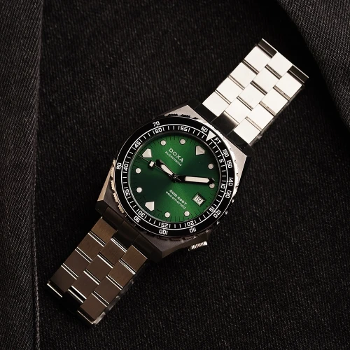 Чоловічий годинник DOXA SUB 600T SEA EMERALD 861.10.131.10 купити за ціною 82000 грн на сайті - THEWATCH