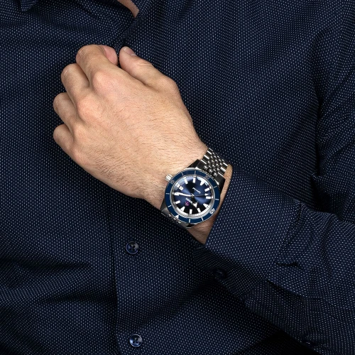 Чоловічий годинник RADO CAPTAIN COOK AUTOMATIC R32505203 купити за ціною 130980 грн на сайті - THEWATCH