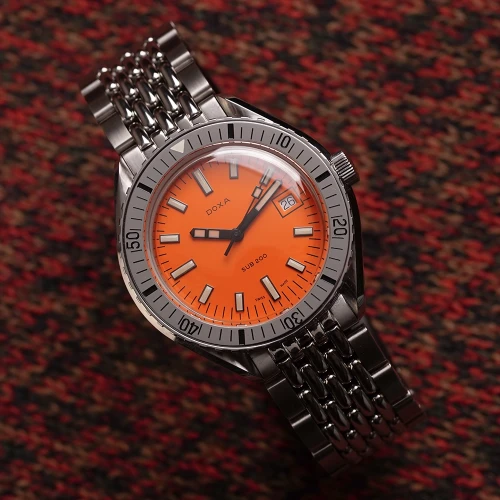 Чоловічий годинник DOXA SUB 200 PROFESSIONAL STAINLESS STEEL BEZEL 796.10.351.10 купити за ціною 60000 грн на сайті - THEWATCH