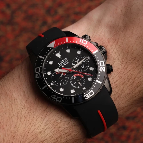 Чоловічий годинник LORUS SPORTS RT347JX9 купити за ціною 6200 грн на сайті - THEWATCH