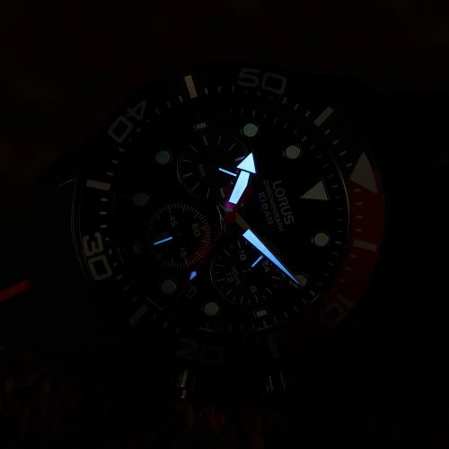 Чоловічий годинник LORUS SPORTS RT347JX9 купити за ціною 6200 грн на сайті - THEWATCH